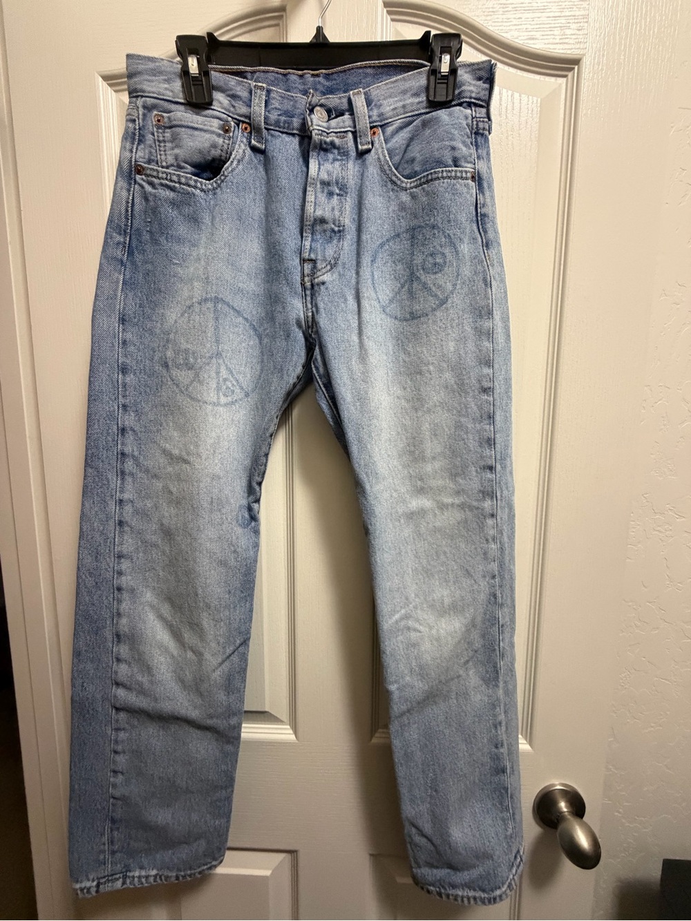 Levi’s 501 150th Anniversary Peace Sign Jeans Light Wash W29 L30